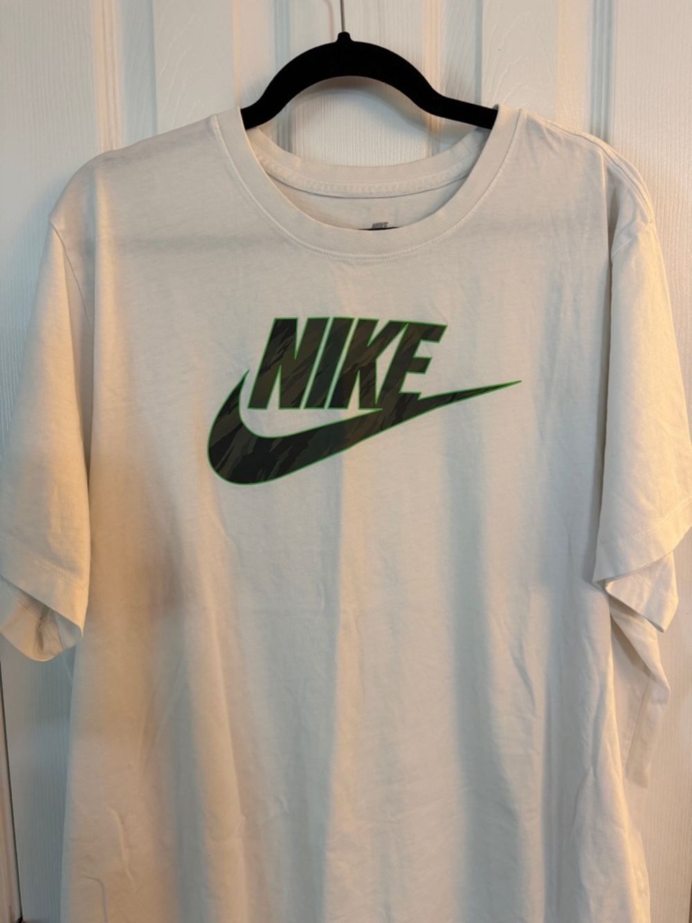 Nike White Short Sleeve T-Shirt with Green Logo - Picture 2 of 4